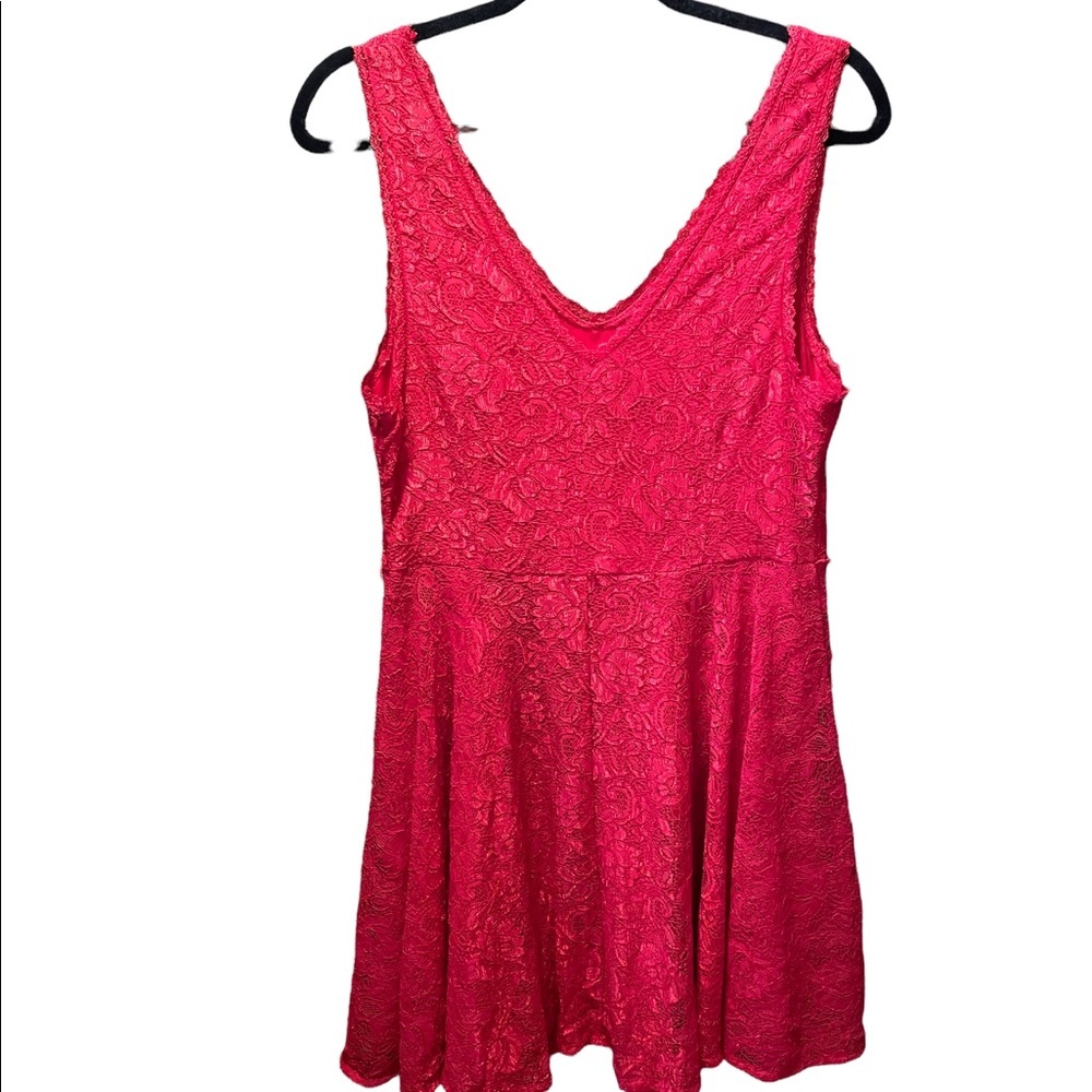 Express woman’s red‎ lace sleeveless A-line dress, size 12